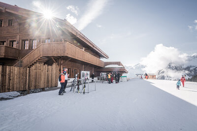 Neubau Berghaus Eggli, Gstaad