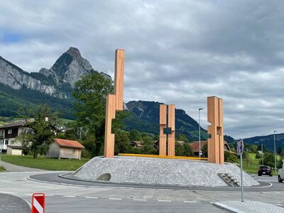 Traffic circle sculptures Schwyz &amp; Mythen, Schwyz (SZ)